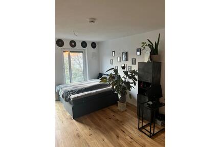 Großes helles Zimmer in 3er-WG + zentrale Lage + top Ausstattung - Augsburg Innenstadt