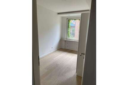 WG-Zimmer in Nürnberg 360,00 € 9 m²