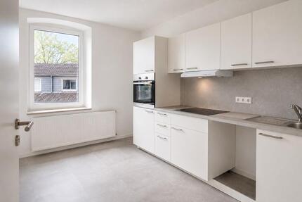 Kernsanierte 3-Zimmer DG-Wohnung in Mülheim-Styrum - Mülheim an der Ruhr Rechtsruhr-Nord