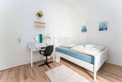 WG-Zimmer in Berlin 680,00 € 12 m²