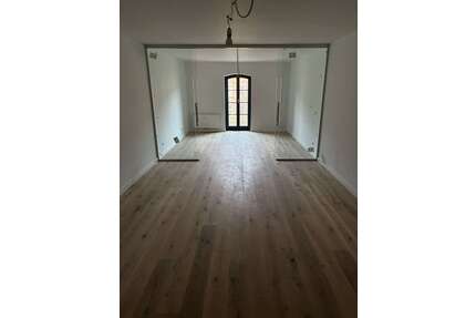 Wohnung zum Mieten in Erfurt 1.493,69 € 125.52 m²