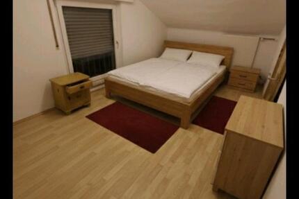 Zimmer in Haus zu vermieten - 700,00&nbsp;EUR Kaltmiete, ca.&nbsp; 20,00&nbsp;m&sup2; in Böblingen (PLZ: 71032)