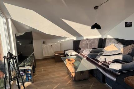 Traumhafte lichtdurchflutete 5-Zimmer Wohnung mit Balkon - Bad Arolsen