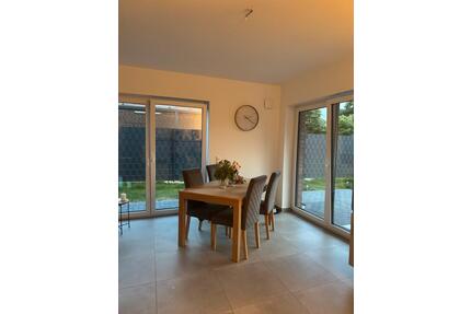 3 Zimmer Erdgeschosswohnung mit Garten Terrasse - Westoverledingen