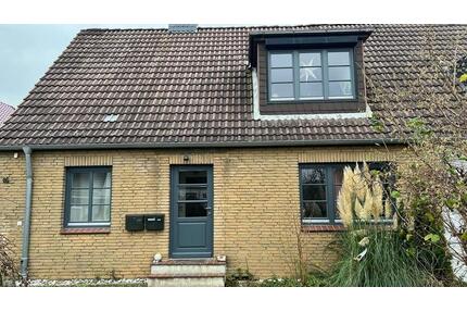 2-Zimmer EG-Whg. Mit Garten und Garage - Heikendorf