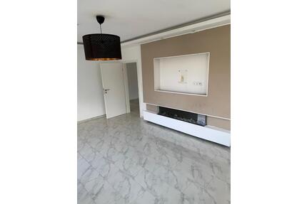 Moderne 4 Zimmer Wohnung mit Balkon in Triangel - Sassenburg