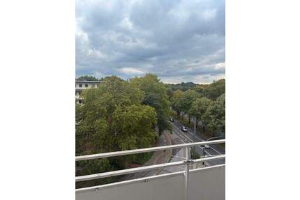 Gemütliche 2,5-Zimmer-Wohnung mit Balkon in Gelsenkirchen-Hassel