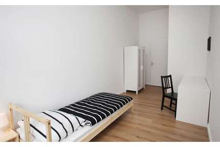 WG-Zimmer in Berlin 570,00 € 12 m²