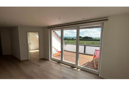 Dachgeschosswohnung 3 Zimmer mit Dachterasse - Hessisch Oldendorf