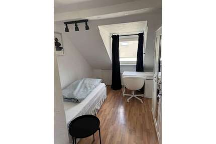 WG-Zimmer in Düsseldorf 699,00 € 15 m²