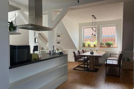helle 3- Zimmer Dachgeschosswohnung im westl. Ringgebiet - Braunschweig Westliches Ringgebiet