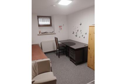 Zimmer in 2er WG - 300,00&nbsp;EUR Kaltmiete, ca.&nbsp; 10,00&nbsp;m&sup2; in Wernigerode (PLZ: 38855)