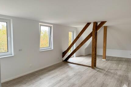 Wohnen am Stienitzsee, hochwertig und stilvoll saniert 65,44 qm 2 Zimmer mit großem Balkon - Rüdersdorf bei Berlin Hennickendorf