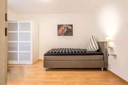 WG-Zimmer in Frankfurt am Main 650,00 € 12 m²