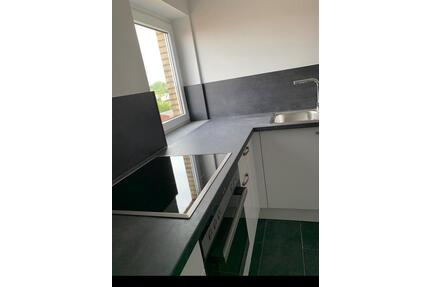 Modernisierte 2-Zimmer Wohnung mit Einbauküche in Altwarmbüchen - Langenhagen Engelbostel