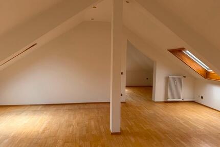 2,5 Zimmer Wohnung Dachgeschoss - Donaueschingen