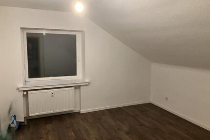 Gepflegte 3-Zimmer Dachgeschosswohnung in Bornheim