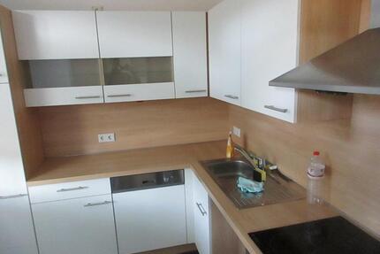 Schöne helle WG-geeignete Wohnung direkt bei der Uni - Siegen Weidenau