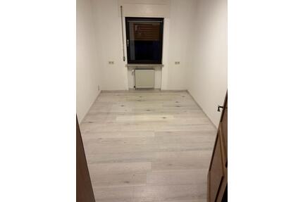 WG Zimmer in Bingen Büdesheim - 250,00&nbsp;EUR Kaltmiete, ca.&nbsp; 10,00&nbsp;m&sup2; in Bingen am Rhein (PLZ: 55411)