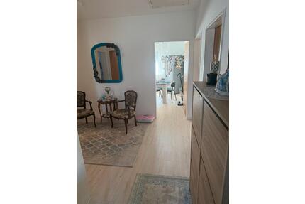 3-Zimmer Wohnung im Zweifamilienhaus mit Balkon zu vermieten - Bürstadt