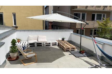 Großzügige 4-Zimmer Wohnung mit fantastischer Dachterrasse in Stu - Stuttgart Stuttgart-Mitte