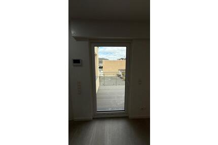 komplett sanierte 2,5-Zimmer Wohnung (OG) - mit Balkon in Andernach