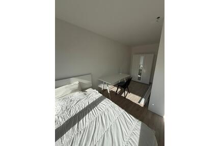 Möbliertes WG Zimmer mit Balkon - 15qm München Pasing
