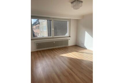 2-Zimmer Wohnung mit Balkon - 510,00&nbsp;EUR Kaltmiete, ca.&nbsp; 69,00&nbsp;m&sup2; in Krefeld (PLZ: 47798)