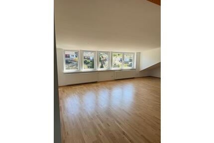 3 Zimmer Wohnung - 850,00&nbsp;EUR Kaltmiete, ca.&nbsp; 96,00&nbsp;m&sup2; in Knittlingen (PLZ: 75438)