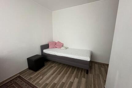 Frauen WG Zimmer Westphalweg U6 - Berlin Tempelhof-Schöneberg