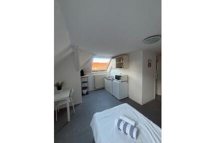 Charmante 1-Zimmer-Wohnung in Altbau-Villa – möbliert, 550 € warm - Erfurt Johannesvorstadt