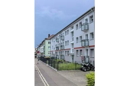 modernisierte 2-Zimmer Wohnung mit Balkon - Pforzheim Weststadt