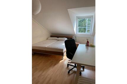 Zimmer WG in Bad-Cannstatt - 500,00&nbsp;EUR Kaltmiete, ca.&nbsp; 12,50&nbsp;m&sup2; in Stuttgart (PLZ: 70376) Bad Cannstatt