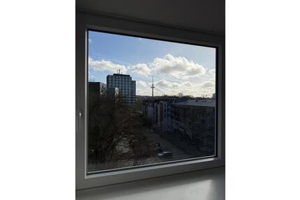 Frisch sanierte helle 2 Zimmer Wohnung in der Kieler Innenstadt