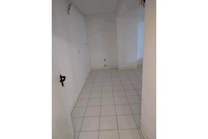 Große 2 Zimmer Wohnung - 950,00&nbsp;EUR Kaltmiete, ca.&nbsp; 80,00&nbsp;m&sup2; in Bergheim (PLZ: 50126)