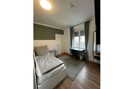 WG-Zimmer in Frankfurt am Main 565,00 € 14 m²