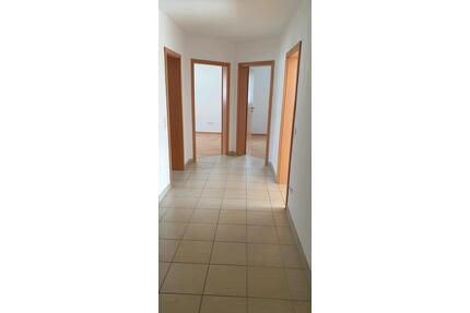 Helle 3-Zimmer Wohnung zwischen Erding und Flughafen - Eitting