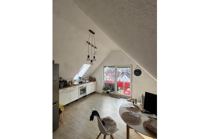 Helle 2-Zimmer Wohnung mit Balkon - Neuffen