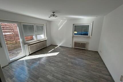 3 Zimmer Wohnung zu Vermieten - 1.200,00&nbsp;EUR Kaltmiete, ca.&nbsp; 83,00&nbsp;m&sup2; in Weinstadt (PLZ: 71384)