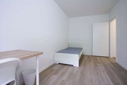 WG-Zimmer in Düsseldorf 619,00 € 15 m²