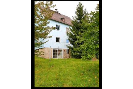 Renovierte 3-Zimmer Wohnung (ca. 75qm) + Garten + Kaminoption - Hof Christiansreuth