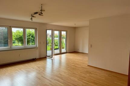 Helle, moderne 3,5 Zimmer Erdgeschosswohnung in ruhiger Wohnlage - Neckarsulm