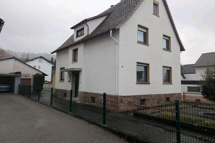 Moderne 6 Zimmer Maisonette Wohnung mit Garten & Garage - Seeheim-Jugenheim