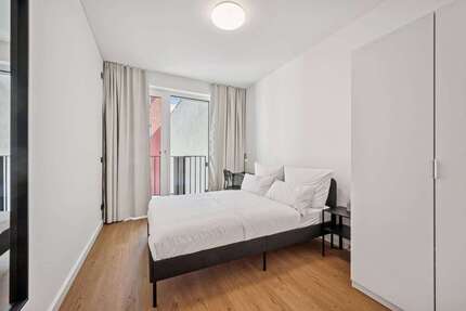 WG-Zimmer in Berlin 745,00 € 11 m²