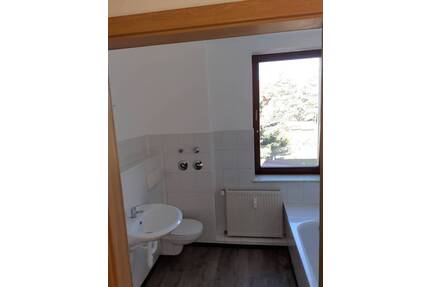 TOP sanierte 2 Zimmer - Obergeschoß Whg. in Neupetershain