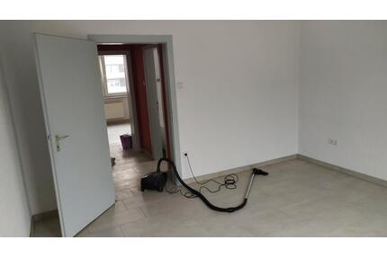 2 Zimmer Wohnung Wohnzimmer Küche Diele Bad + Abstellraum+Balkon - Gelsenkirchen Gelsenkirchen-Mitte