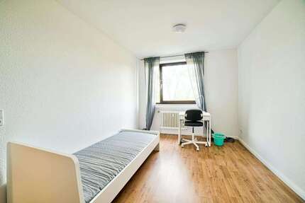 WG-Zimmer in Düsseldorf 609,00 € 9 m²