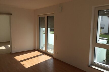Moderne 3 Zimmer-Whg- WFL ca. 92 m² mit 2. Badezimmer Südbalkon Aufzug Garage - ab sofort zu vermieten. - Neunburg vorm Wald