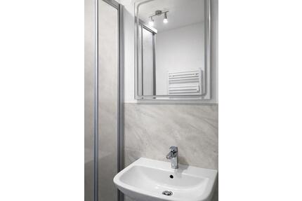 Voll möbliertes Zimmer für 1 Person – sofort frei in Dresden