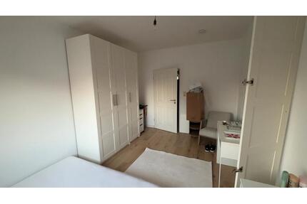 WG Zimmer in süßer 3er MädelsWG in Oldenburg ! NUR MÄDELS 20-25 !